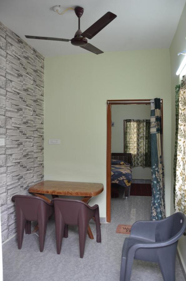 Manohars New Home 蒂鲁帕蒂 外观 照片